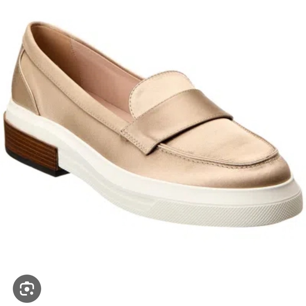 NWT - Tod's Beige Leather Loafers with Modern Design